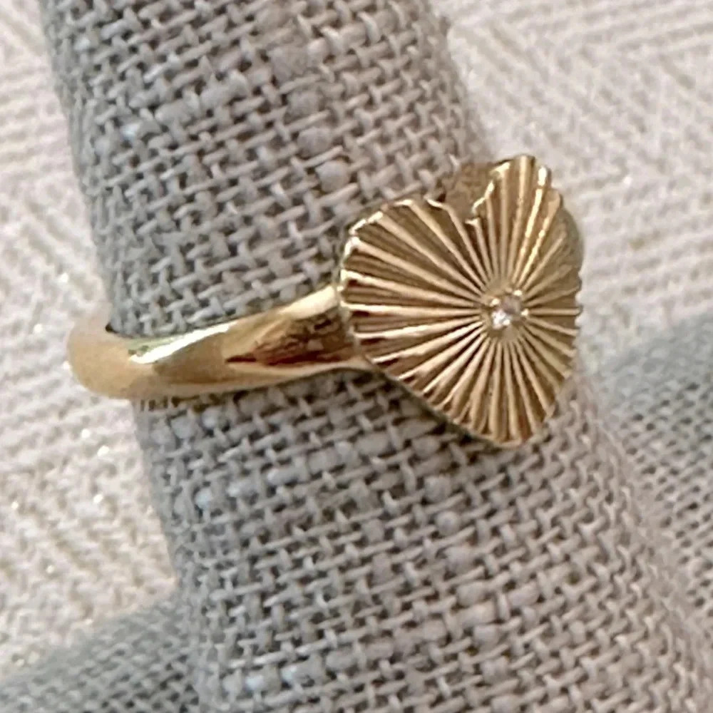 Sunburst Heart Shaped CZ 18K Gold PVD Stainless Steel Ring Waterproof Sun - Picture 5 of 7